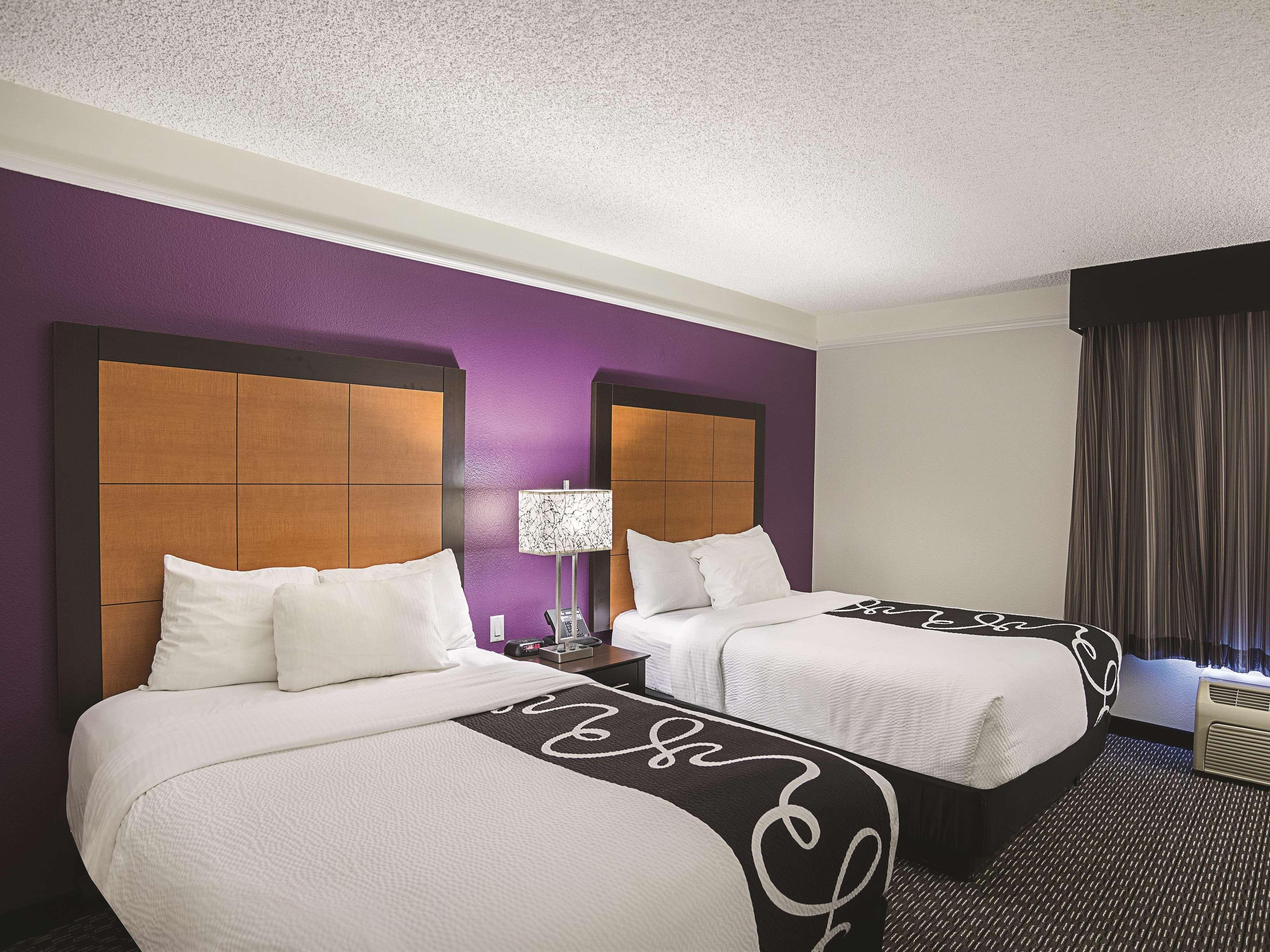 La Quinta By Wyndham Phoenix Hotel