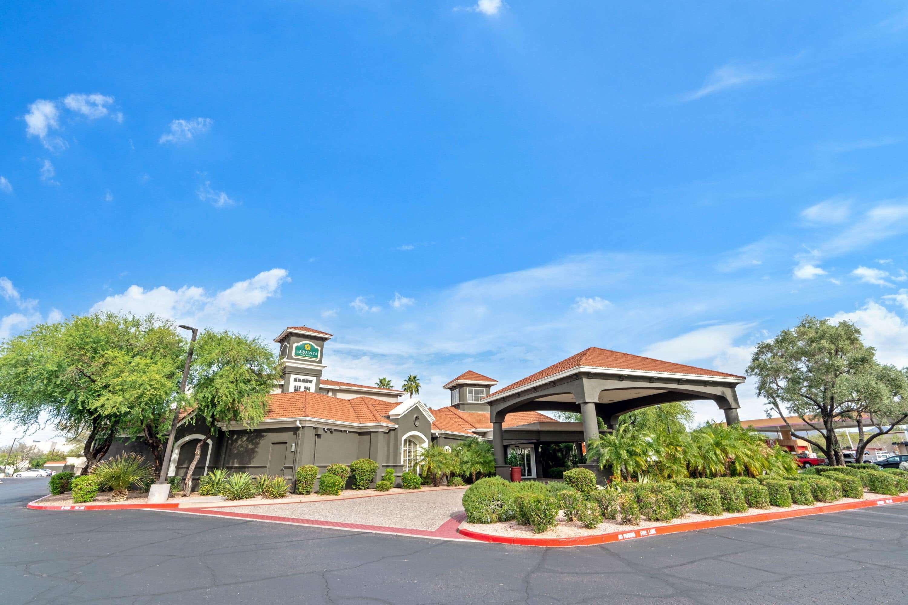 Hotel La Quinta By Wyndham Phoenix 3*