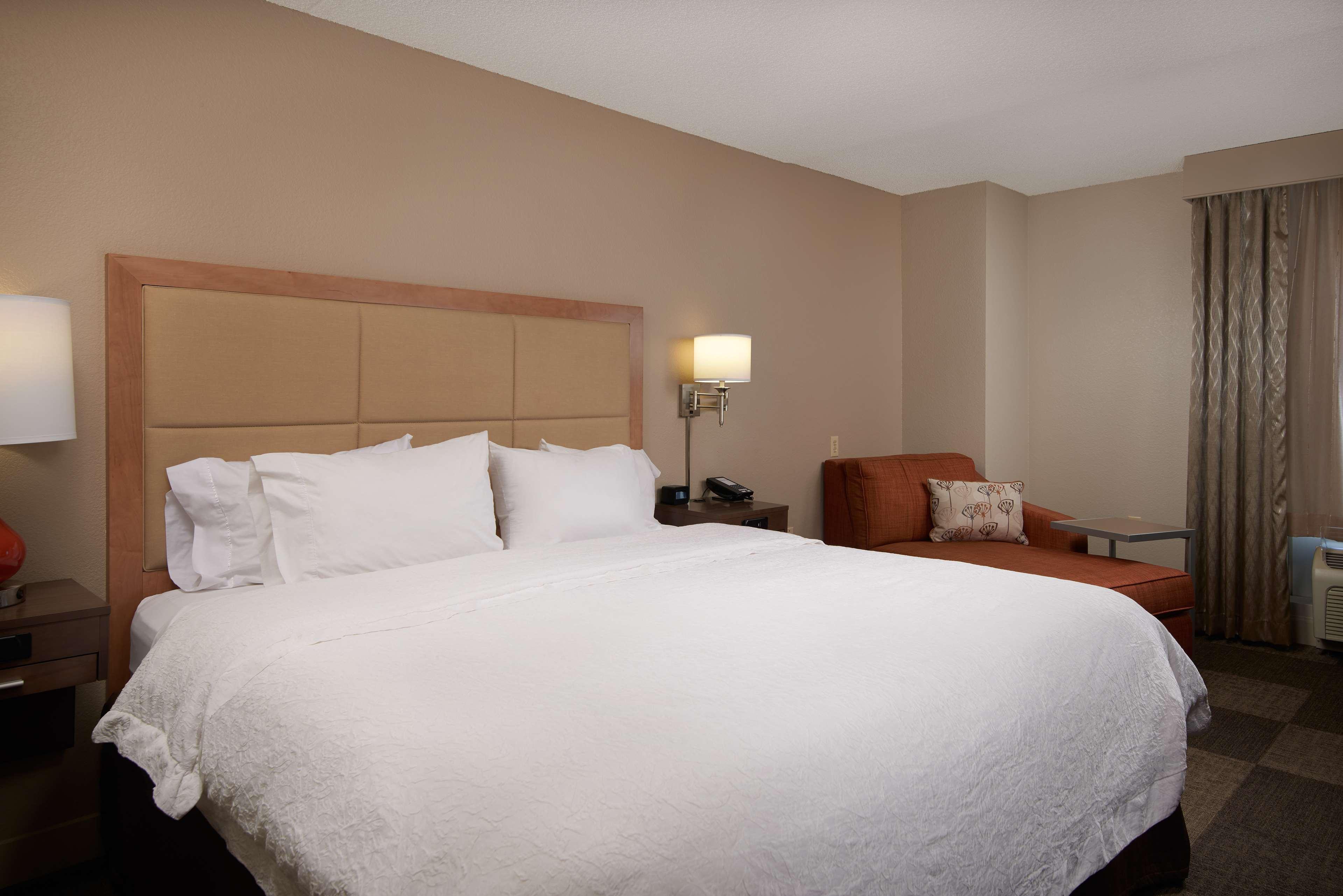 Hampton & Phoenix/scottsdale Hotel