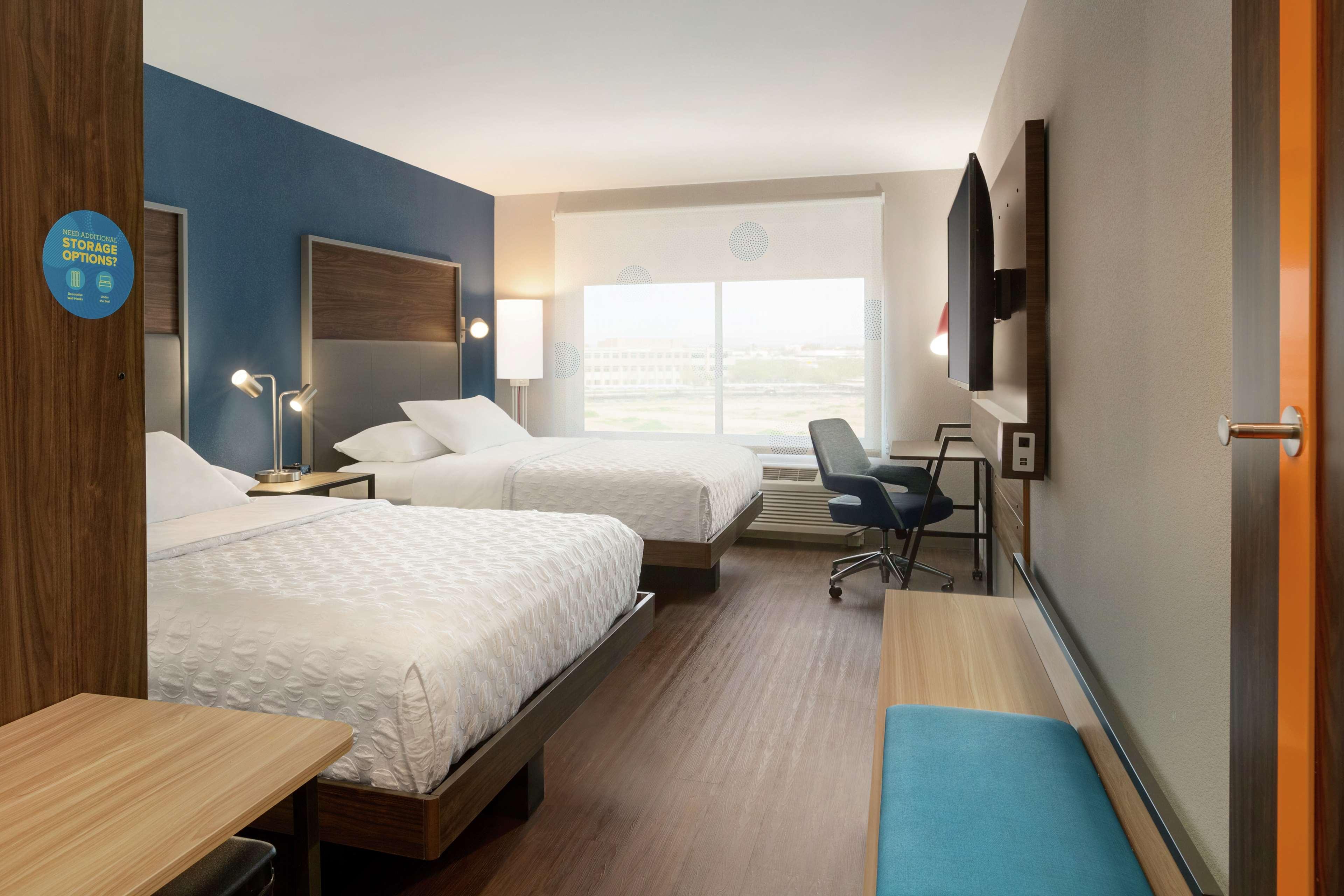 Tru By Hilton Salt River 3*