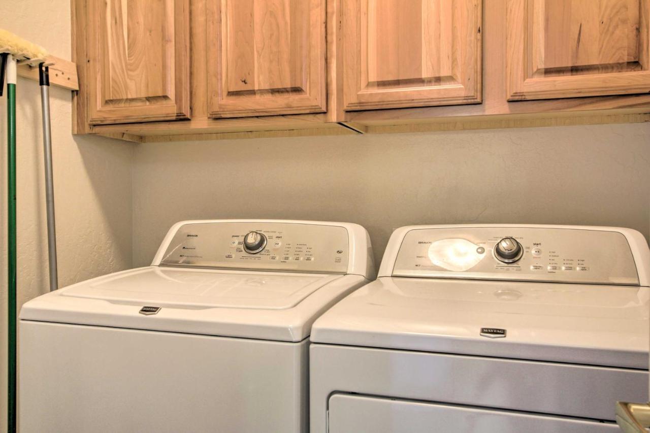 With Balcony And Amenities! Apartment Scottsdale