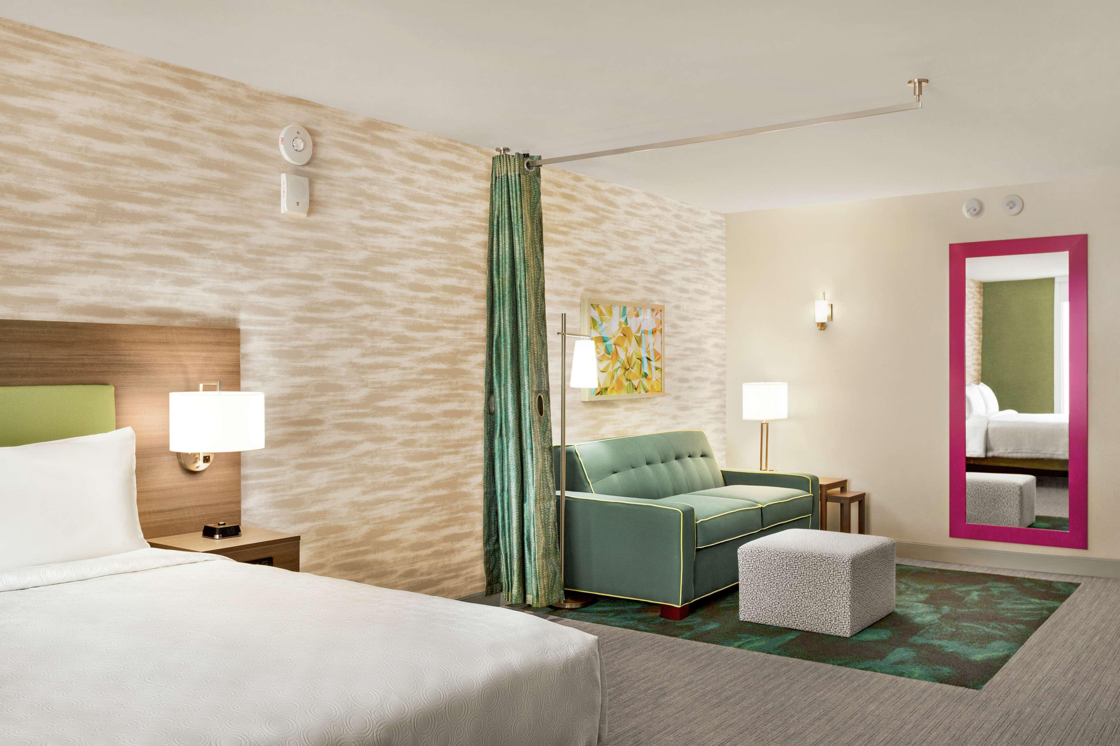 Home2 By Hilton Salt River 3*