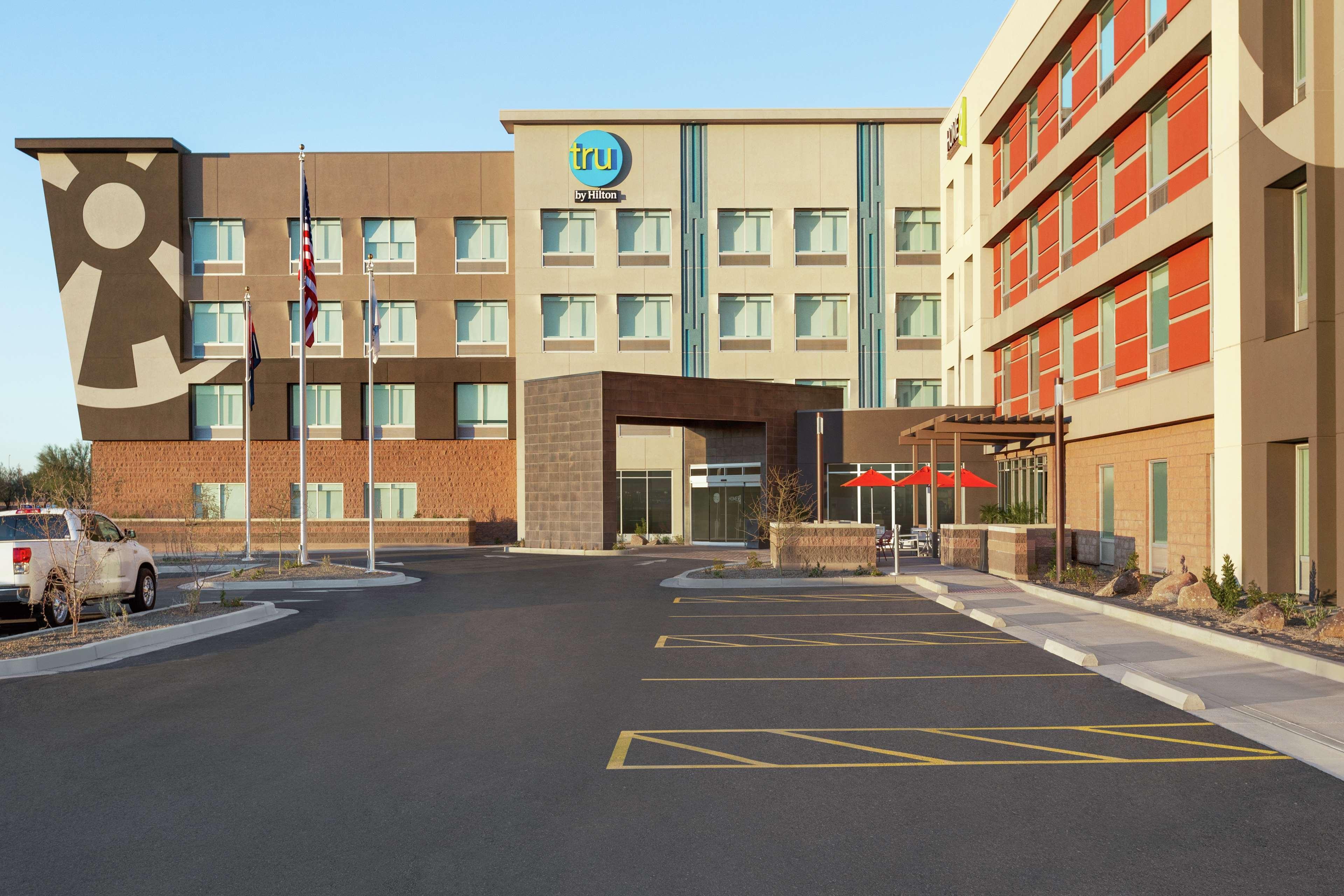 Home2 By Hilton Salt River 3*