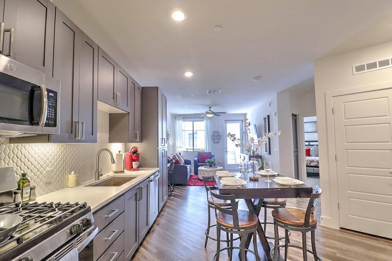 Walk Score 81-shopping District-king Bed-parking G2047 Apartment Scottsdale