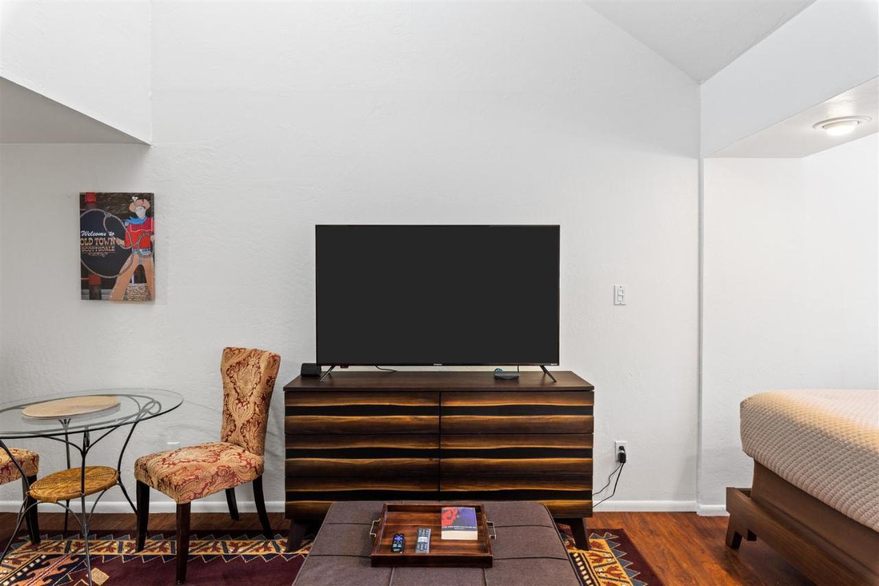 Nightlife & Shop Old Town - Unit Apartment Scottsdale