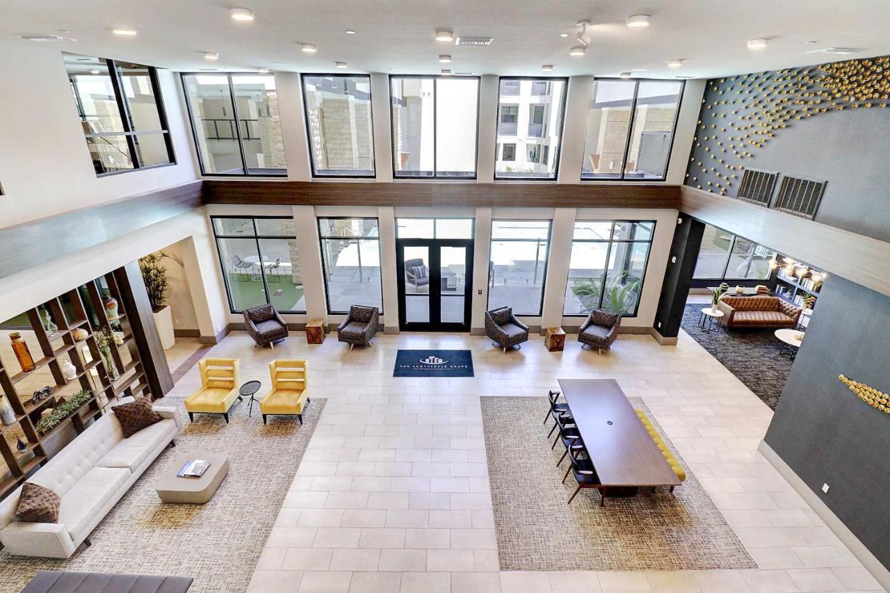 Apartment Courtyard View-walk Score 81-shopping District-king Bed-parking G3043 Scottsdale