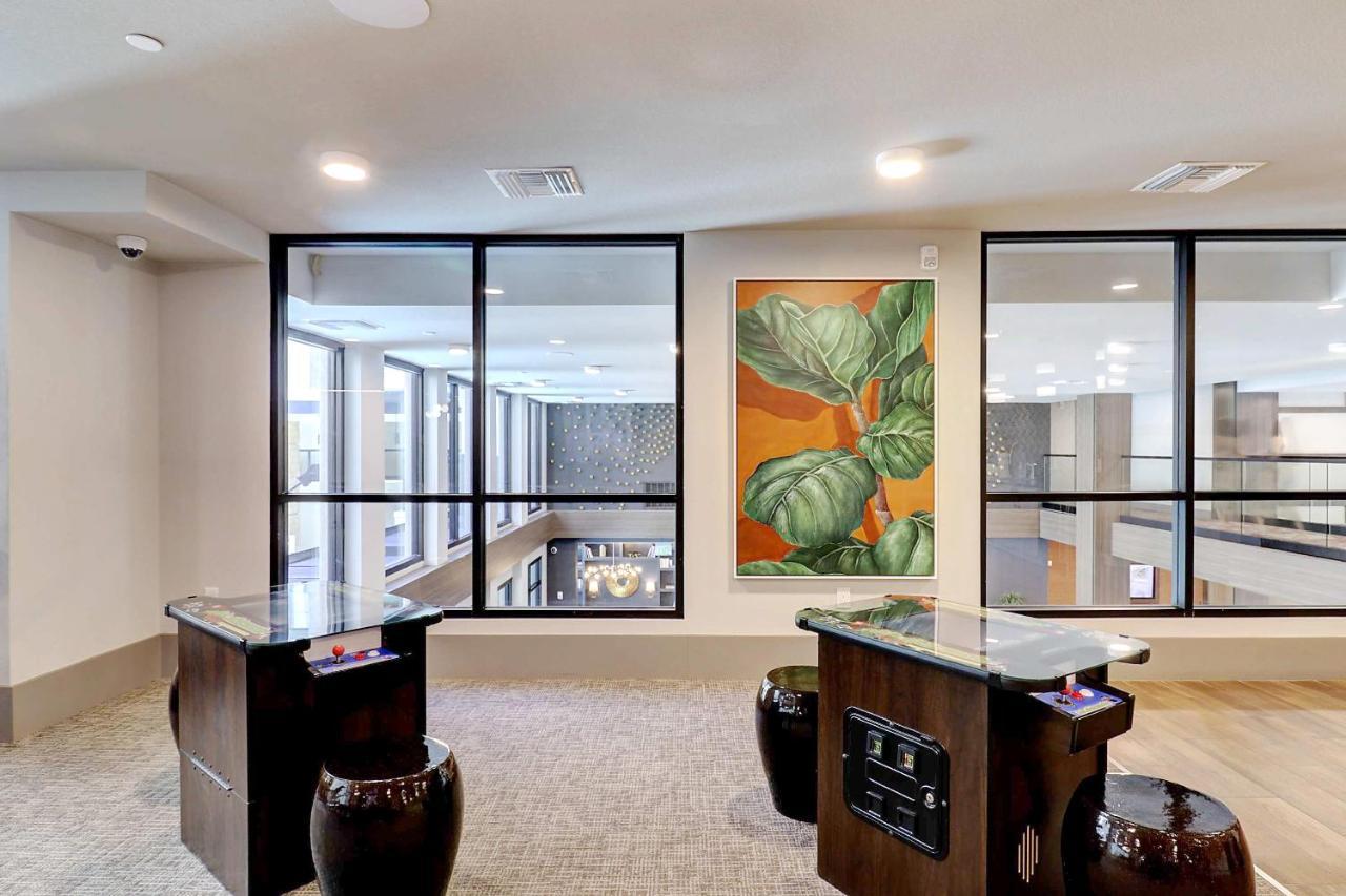 Walk Score 81-shopping District-king Bed-parking G2047 Scottsdale