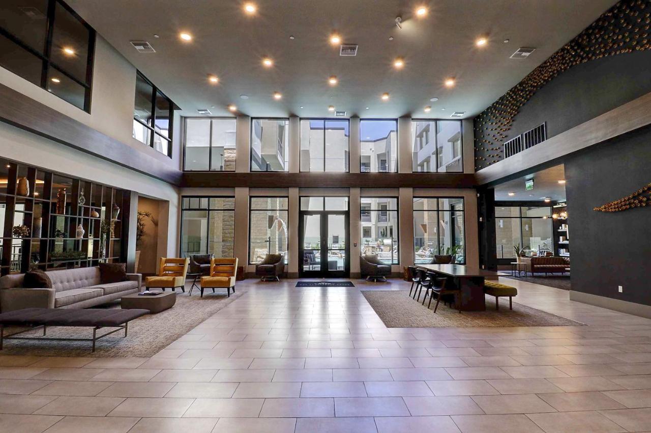 Walk Score 81-shopping District-king Bed-parking G2047 Scottsdale