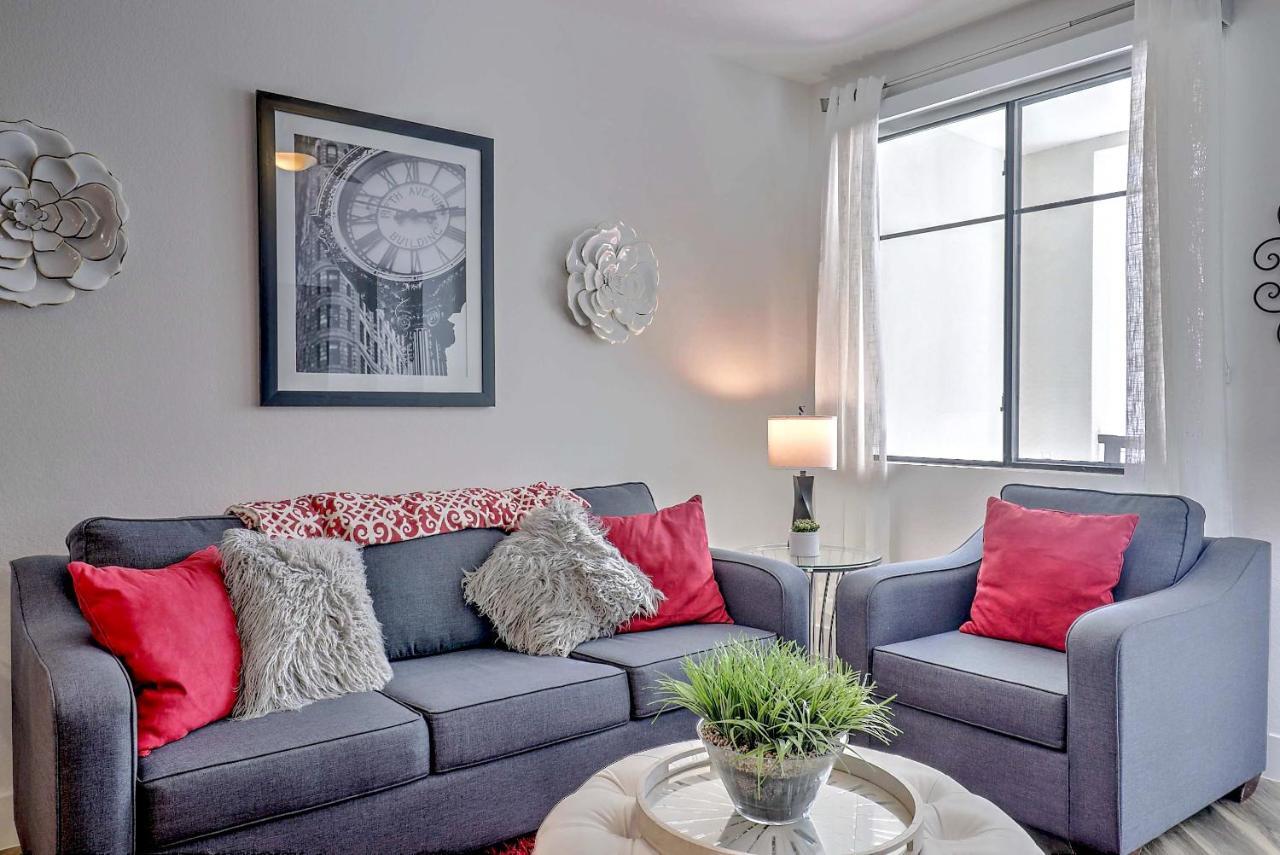 Walk Score 81-shopping District-king Bed-parking G2047 Apartment