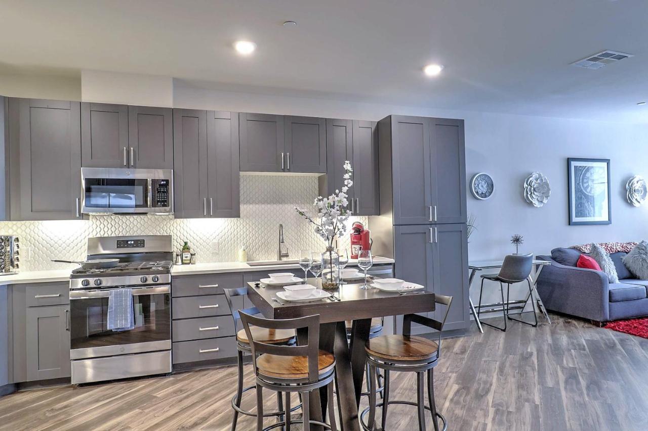 Walk Score 81-shopping District-king Bed-parking G2047 * Scottsdale