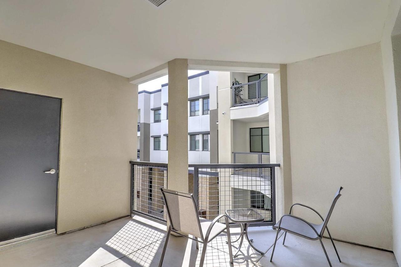 Walk Score 81-shopping District-king Bed-parking G3061 Scottsdale