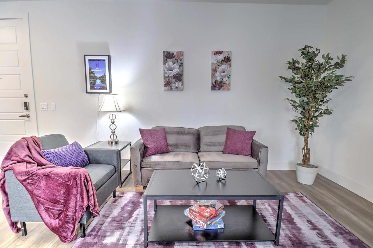 Walk Score 81-shopping District-king Bed-parking G3061 * Scottsdale