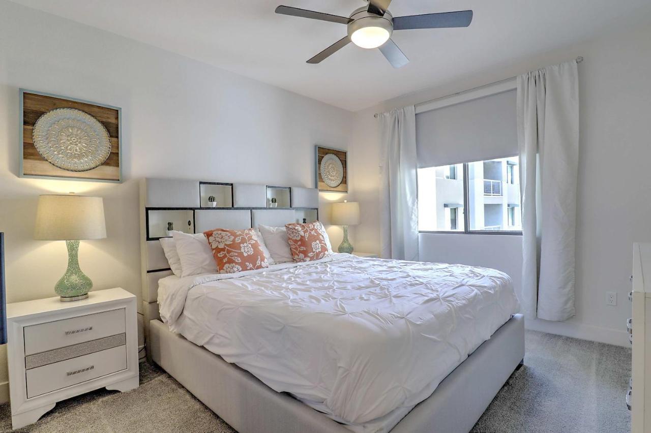 Exquisite Home-walk Score 81-shopping District-king Bed-parking -g3021 Scottsdale