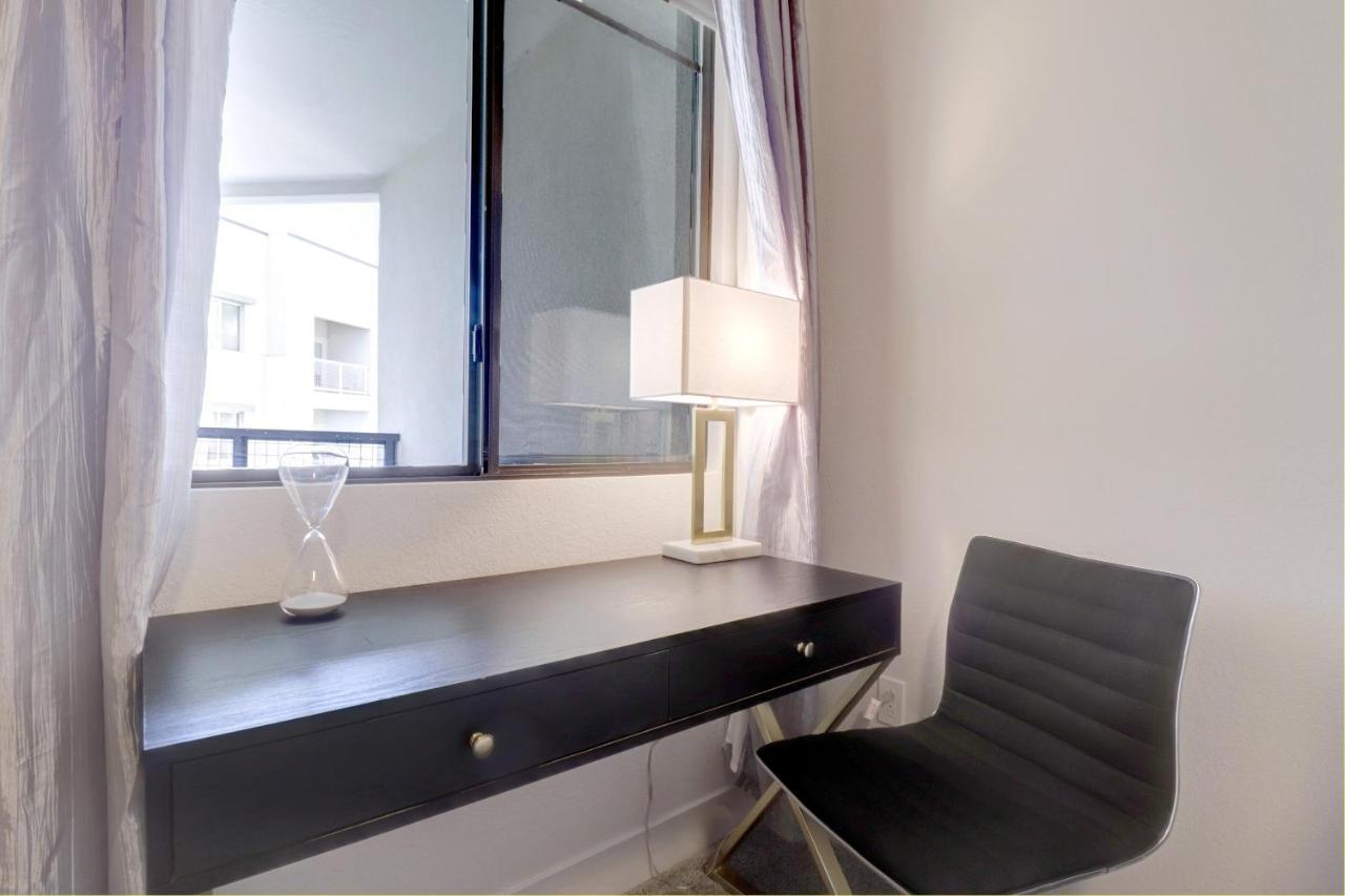 Exquisite Home-walk Score 81-shopping District-king Bed-parking -g3021 * Scottsdale