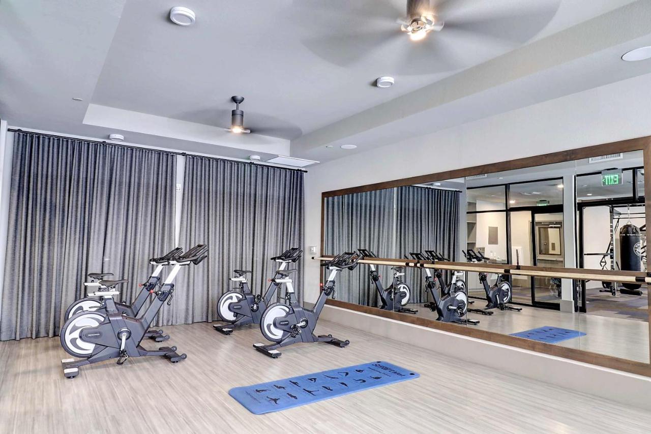 Exquisite Home-walk Score 81-shopping District-king Bed-parking -g3021 * Scottsdale