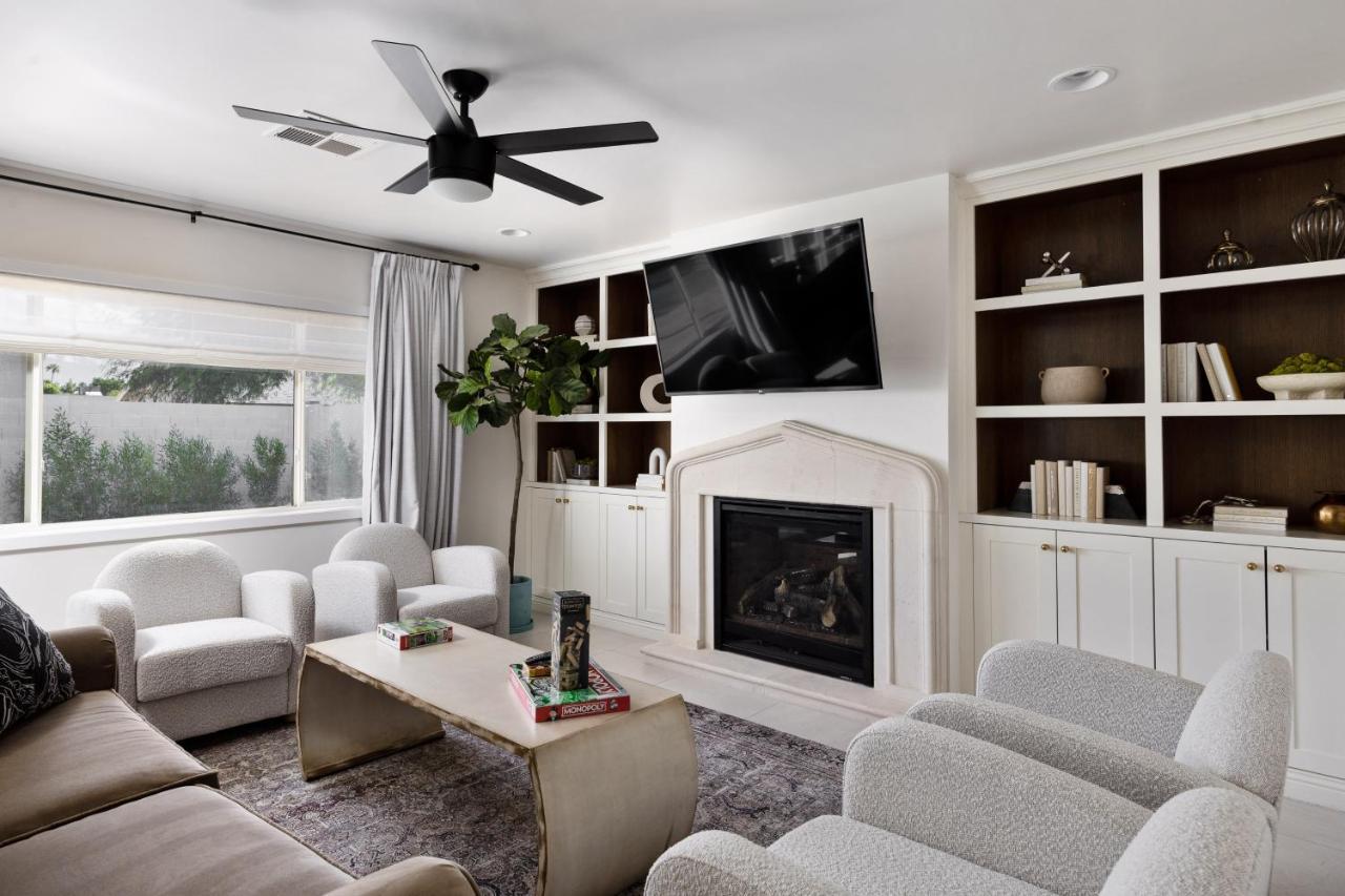 South W/ Chef's Kitchen & Golf Nearby!! Scottsdale