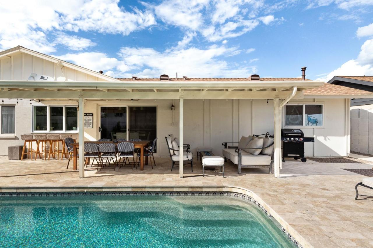 Holiday home South W/ Chef's Kitchen & Golf Nearby!! *