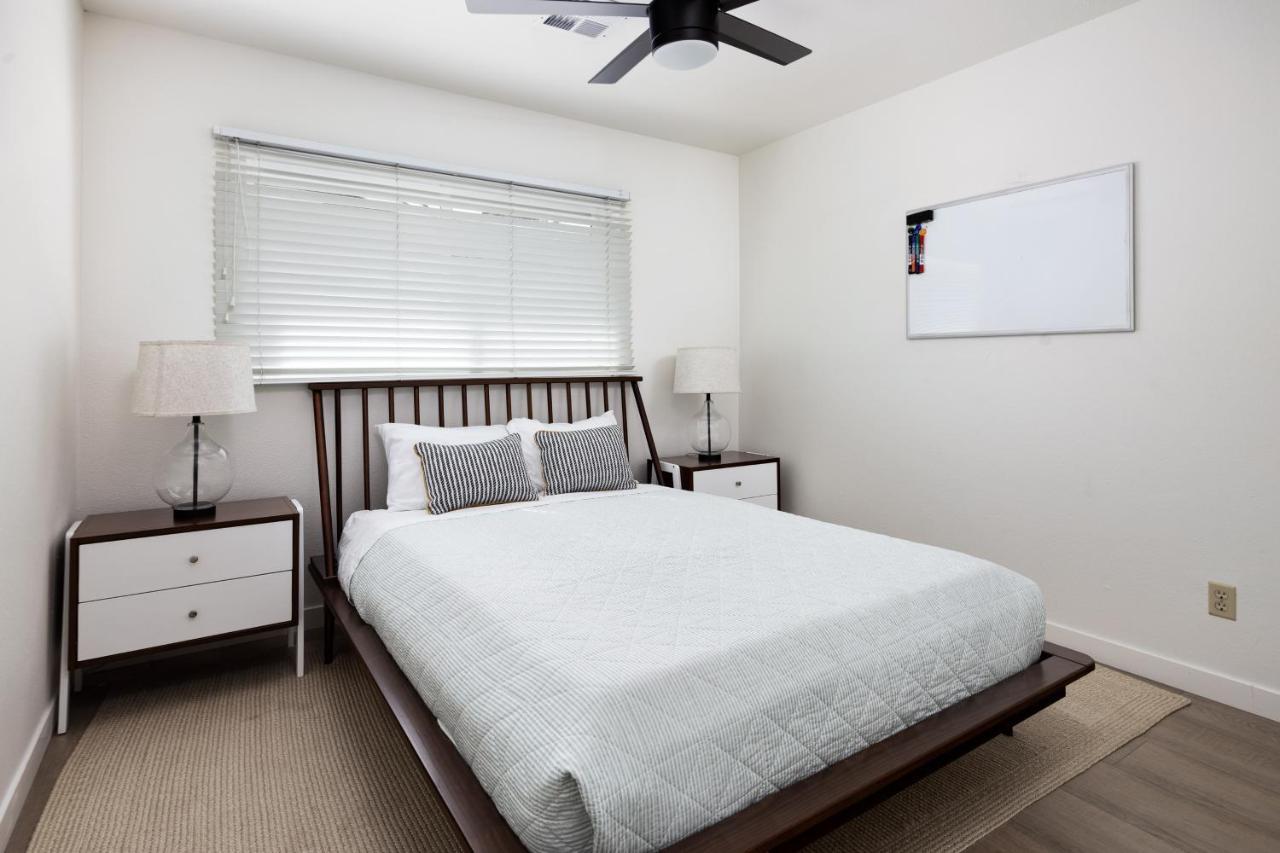 South W/ Chef's Kitchen & Golf Nearby!! Holiday home Scottsdale