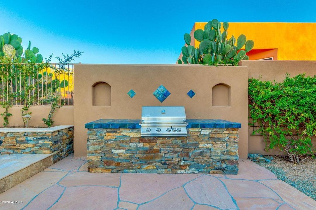 Casa Monument
