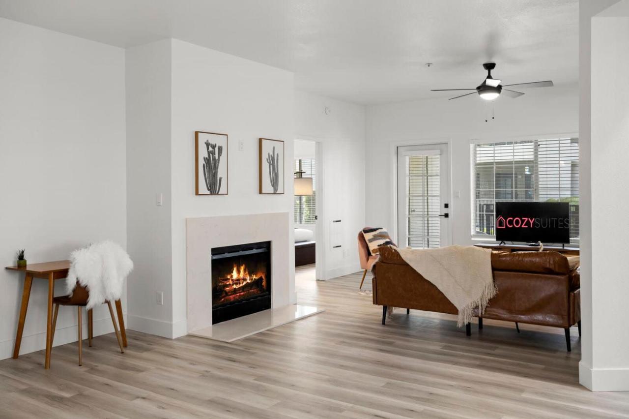 New Cozysuites Tpc With Parking, Pool Apartment *