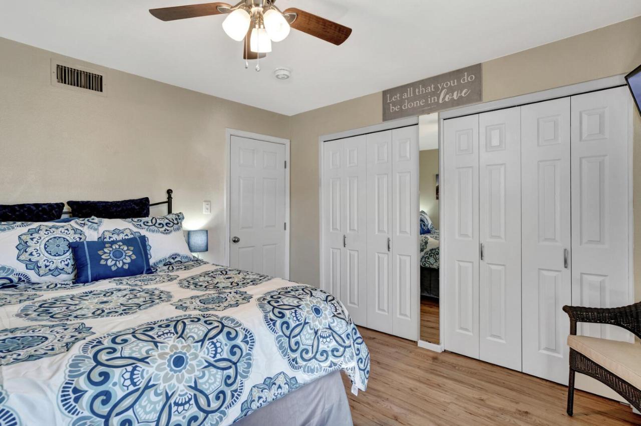 Renovated Quiet Single-story, Minutes To Old Town, Pool Outside The Door Apartment Scottsdale