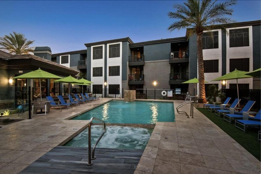 Apartment Ascent North Pool Gym Near Mayo And Quarter *