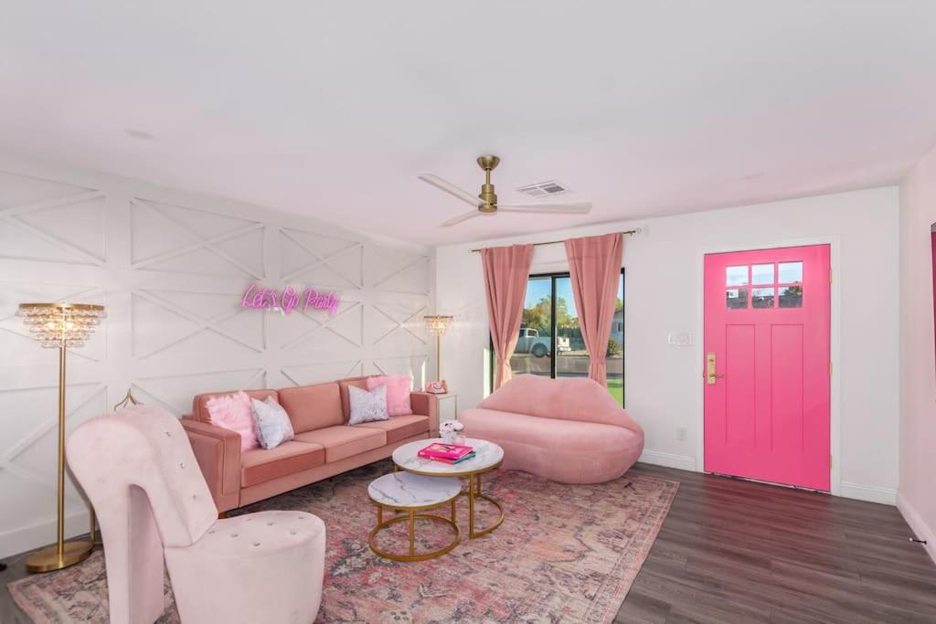 Scottsdoll Dreamhouse Walk To Old Town New Holiday home Scottsdale