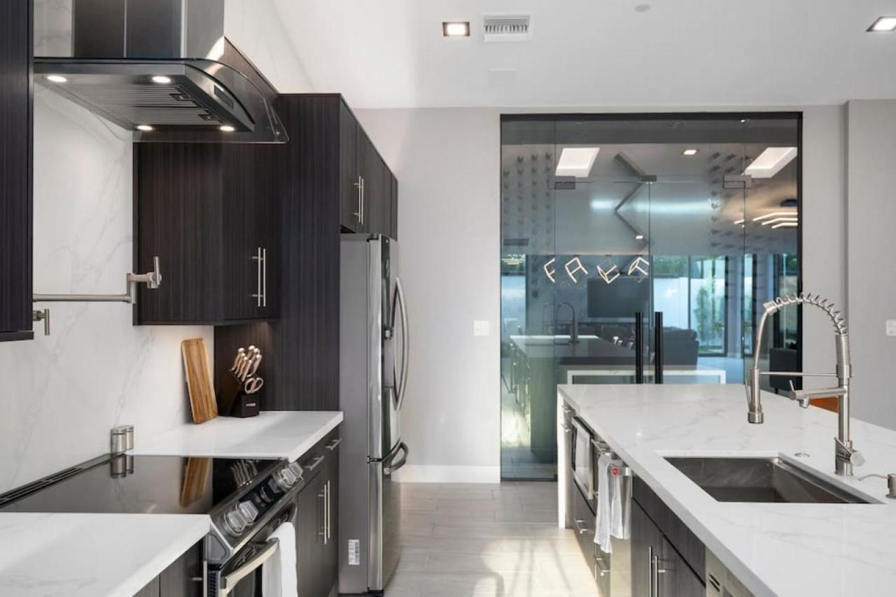 Villa Luxury 5mins To Old Town W Pool Fire Pit And Bbq *