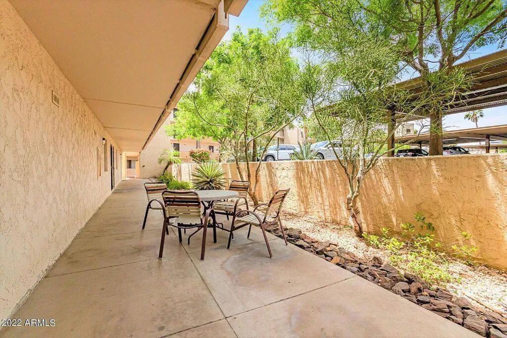 Lux Scottsdale