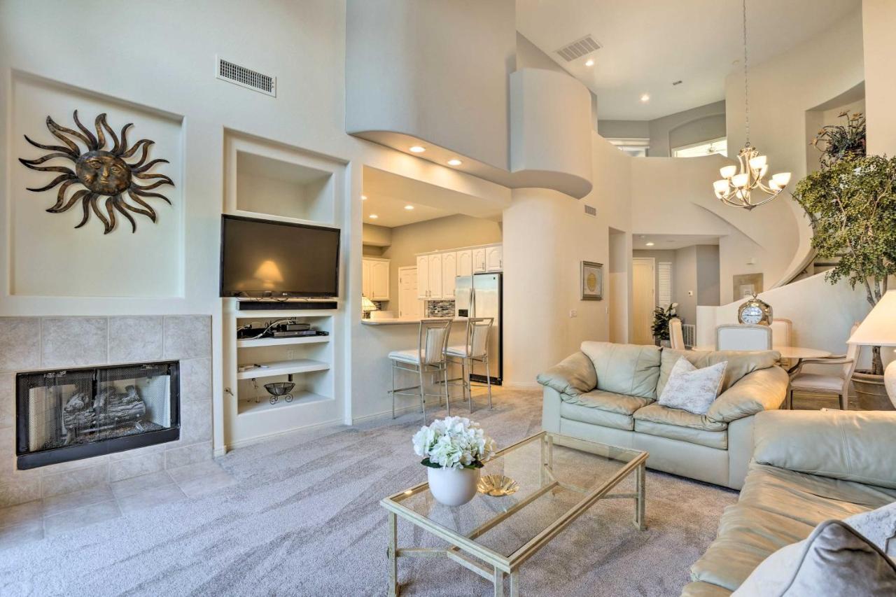 Holiday home Abode With Pool Access, Walkable Location *