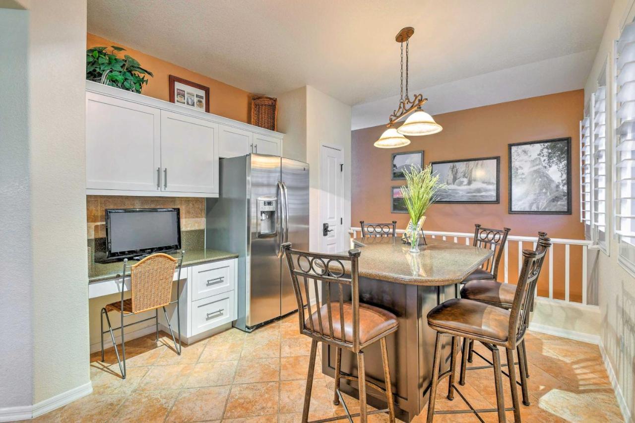 Upscale Getaway With Golf Course Views! Apartment *