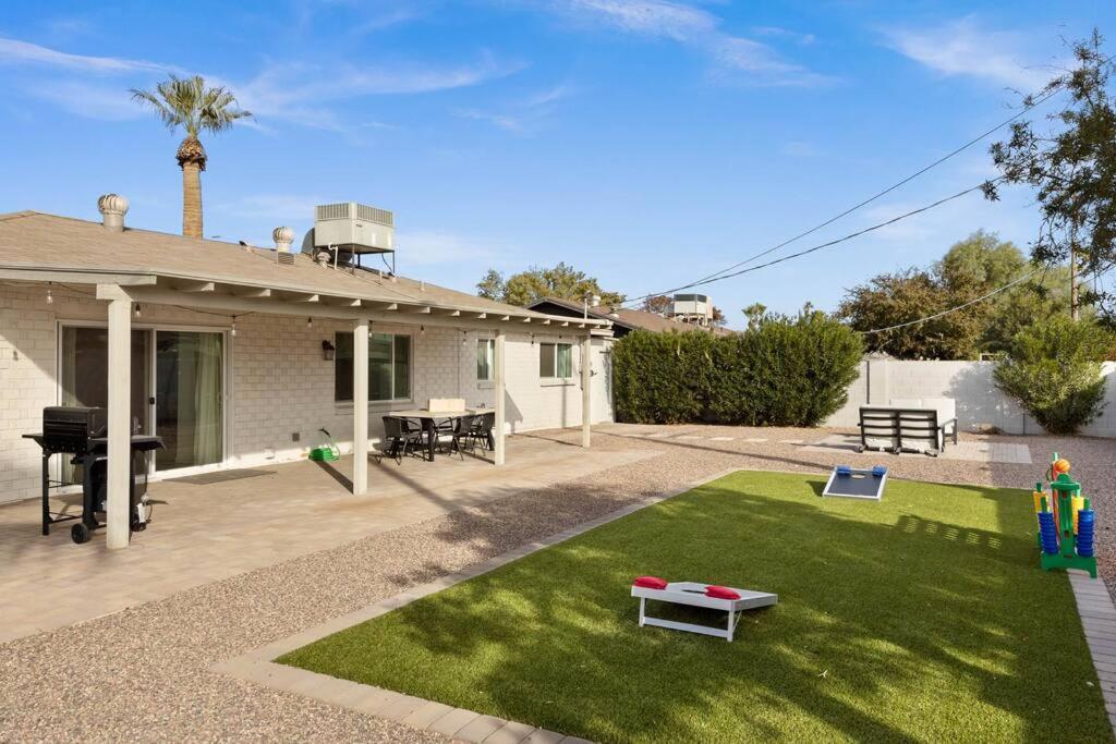 South - 30 Day Minimum Holiday home