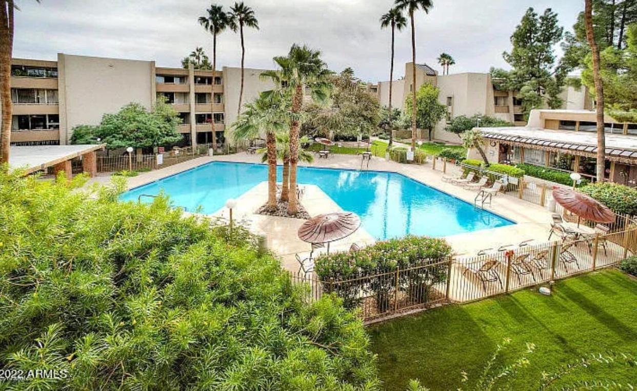 Lux Scottsdale
