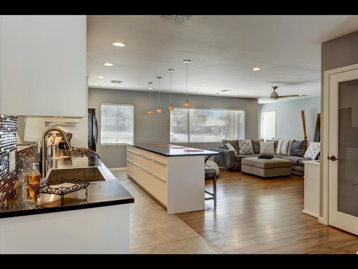 Scottsdale's Clubhouse Escape *