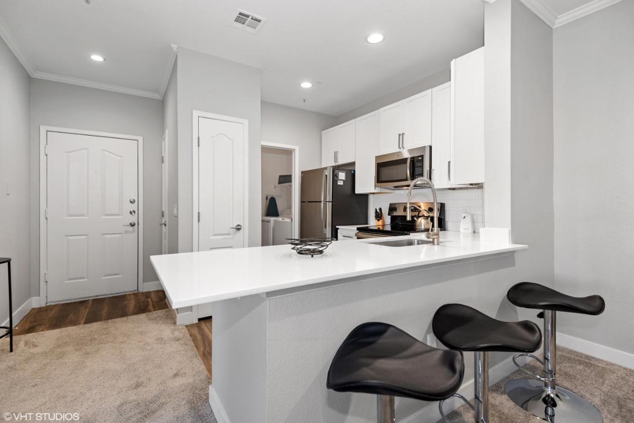 Apartment Pure 2 Bed N Mcdowell Mtn Ranch Gym Pool Scottsdale