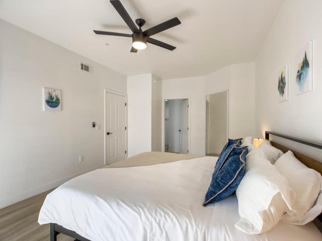 Golf Lover's Cozysuites Kierland Commons Apartment *