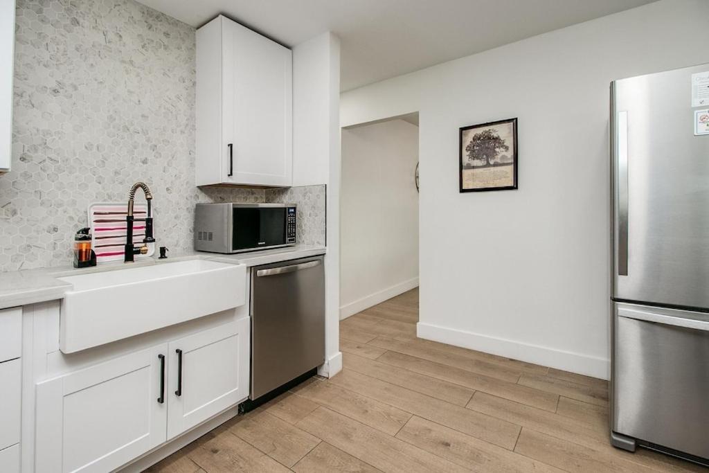 Holiday home Charming Zen With Heated Pool, Pool Table, Arcade And Mini Golf. Scottsdale