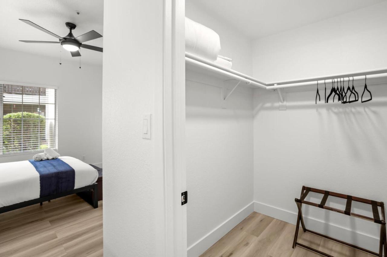 New Cozysuites Tpc With Parking, Pool *
