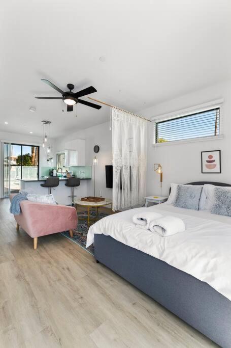 Large Rooftop & Poolside - Walk To Old Town * Scottsdale