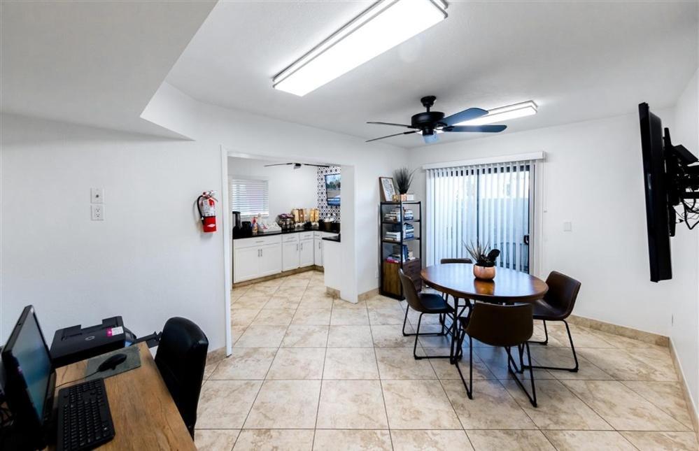 129 Fully Furnished, Amenities Galore Apartment