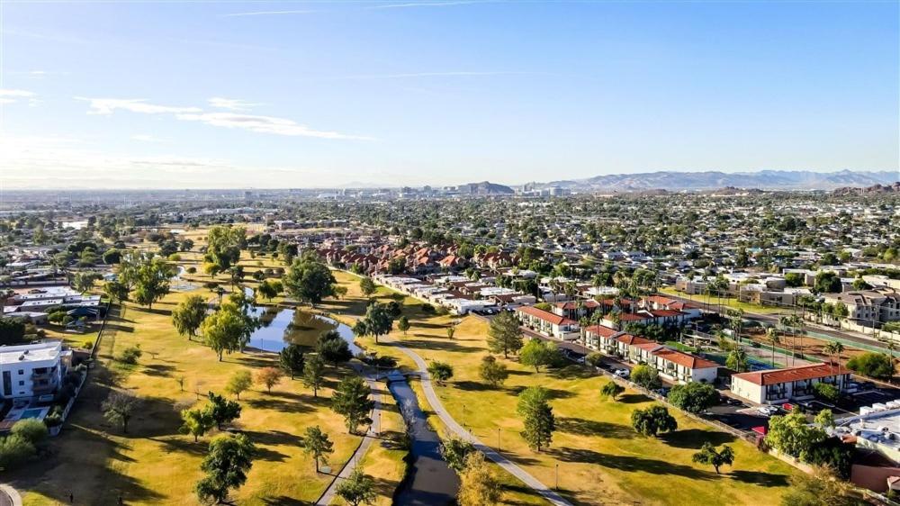 208 Fully Furnished 1br Suite-prime Location Apartment Scottsdale