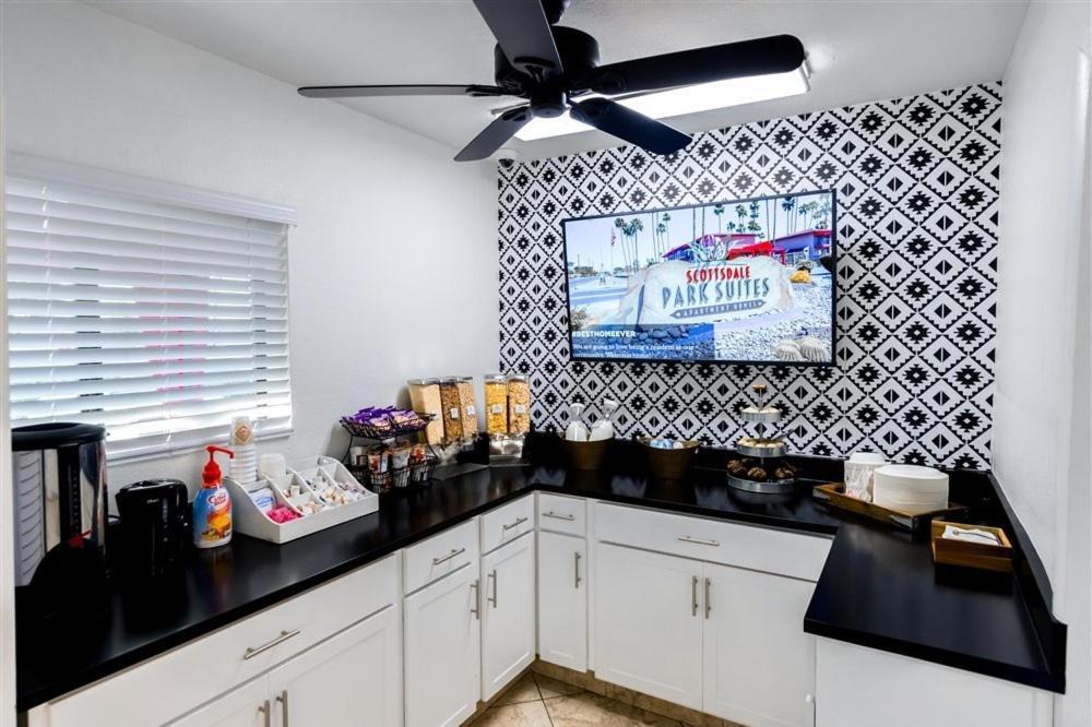Apartment 115 Fully Furnished 1br Suite-prime Location