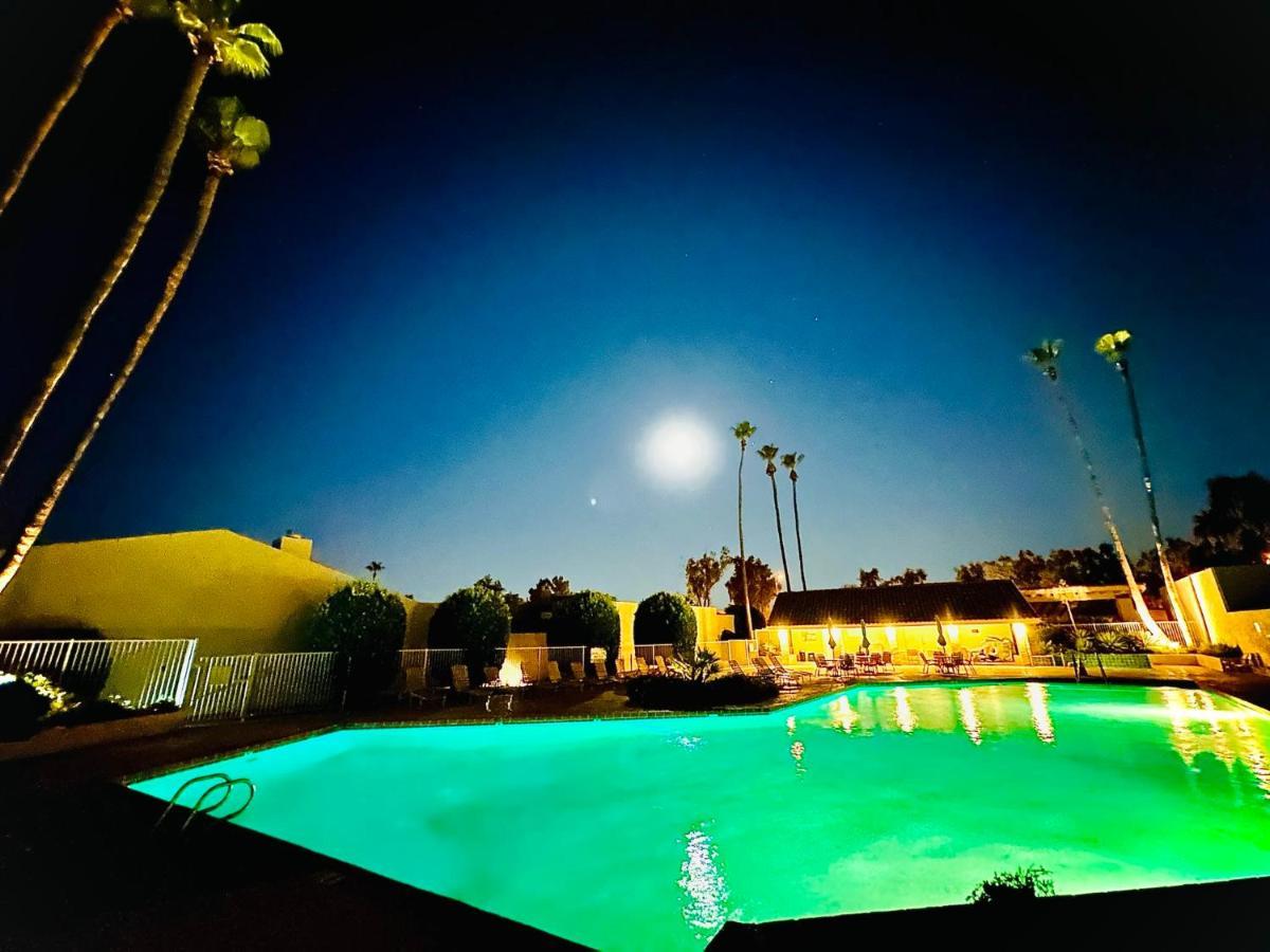Paradise Escape-close To Old Town, Next To Pool & Hot Tub Scottsdale