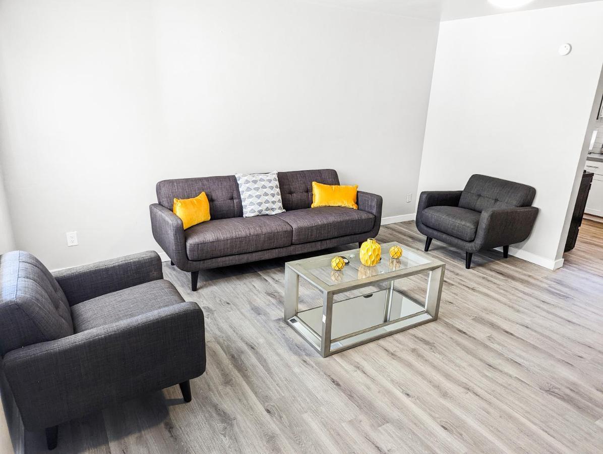 Old Town Miller Two Br Sleeper Apartment Scottsdale