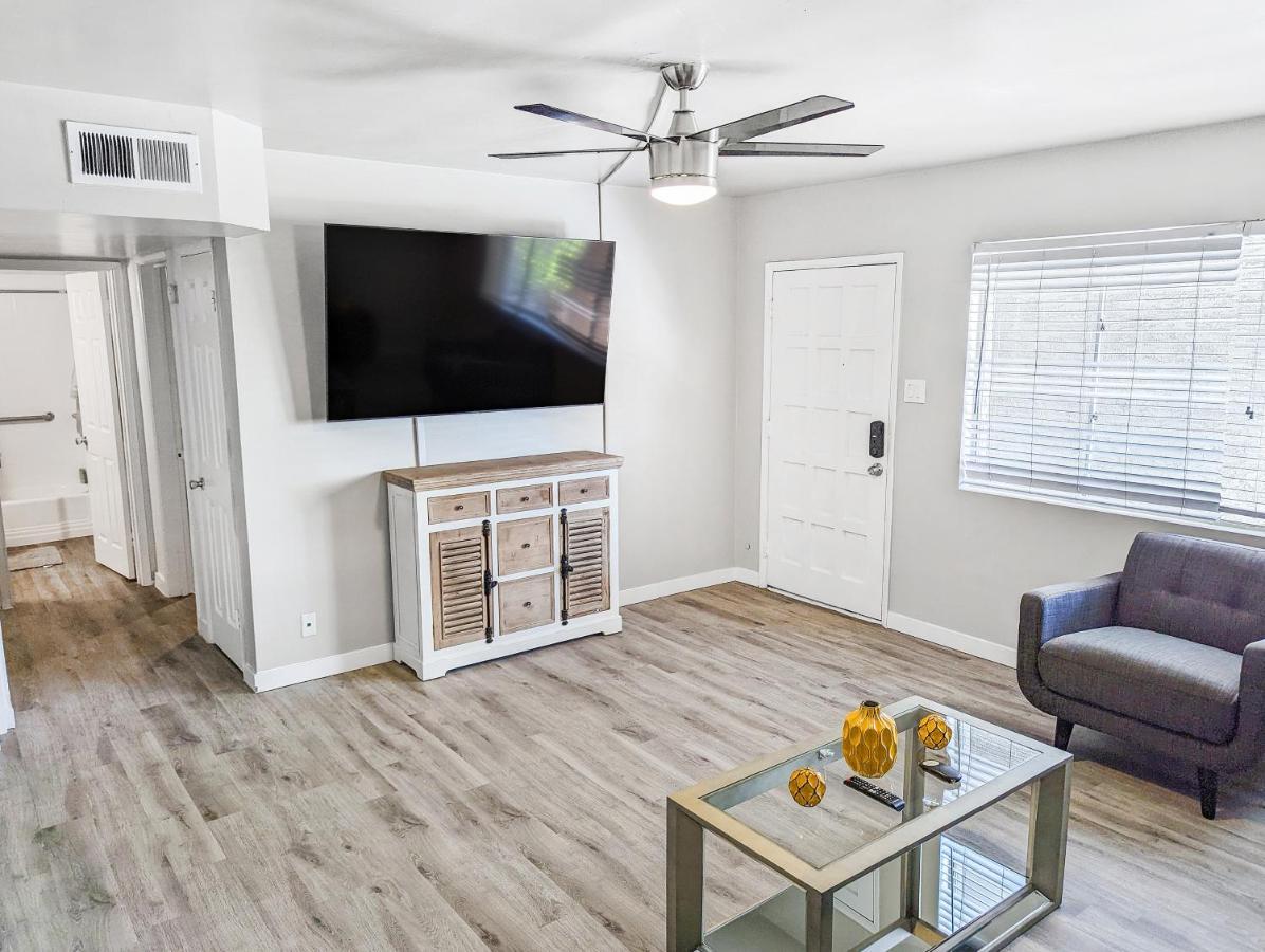 Old Town Miller Two Br Sleeper * Scottsdale