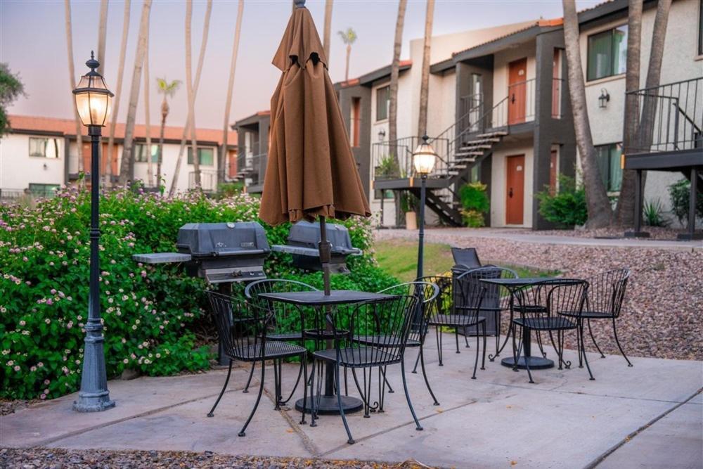 108 Fully Furnished 1br Suite-prime Location Apartment *