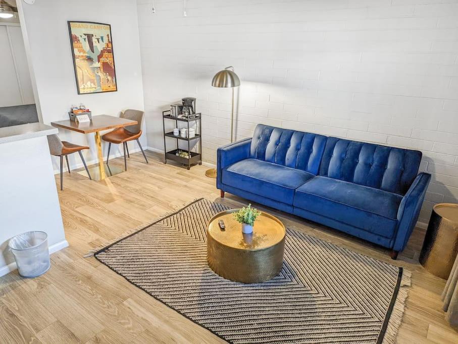 Studio Apt In Old Town Cozy & Central! Apartment *
