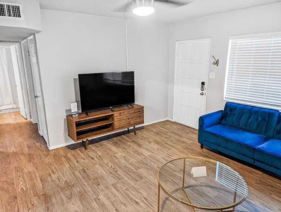 Ole' Town Miller Spacious 2br Apt Apartment *