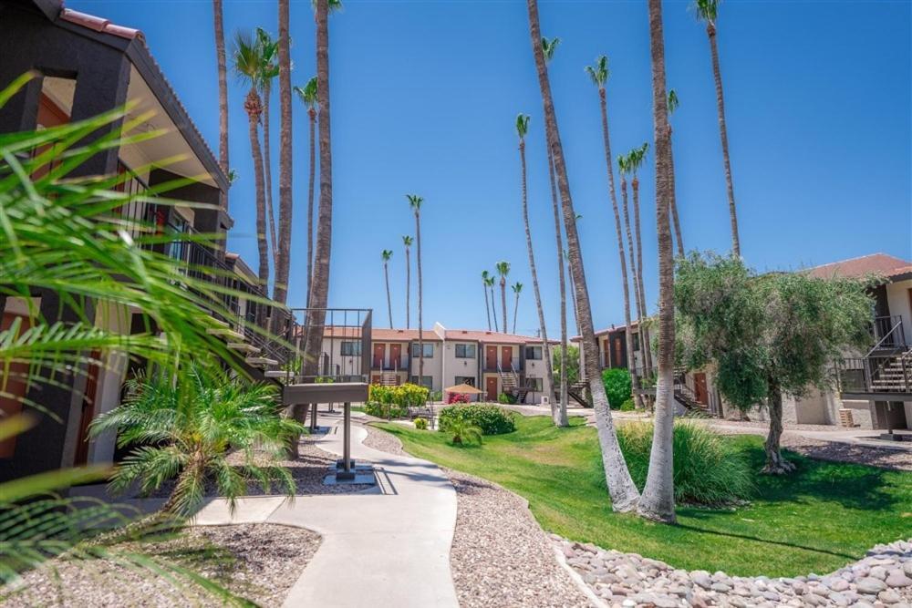 Apartment 129 Fully Furnished, Amenities Galore *