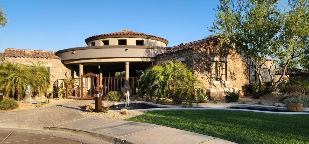Luxury Grayhawk With Plentiful Amenities
